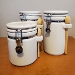 3 ceramic airtight jars